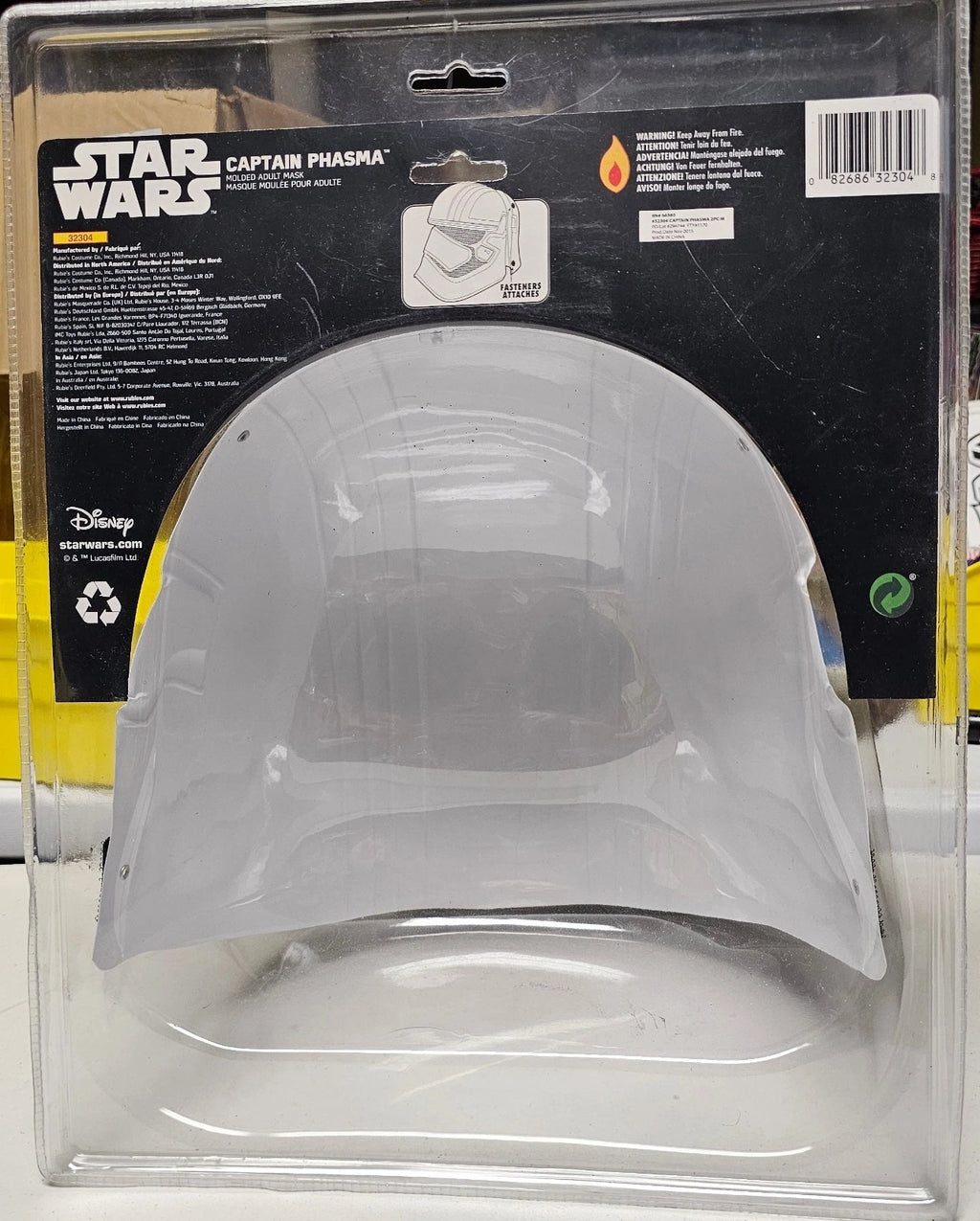 Disney Star Wars Captain Phasma Costume Mask 2-Piece Factory Sealed. V1018