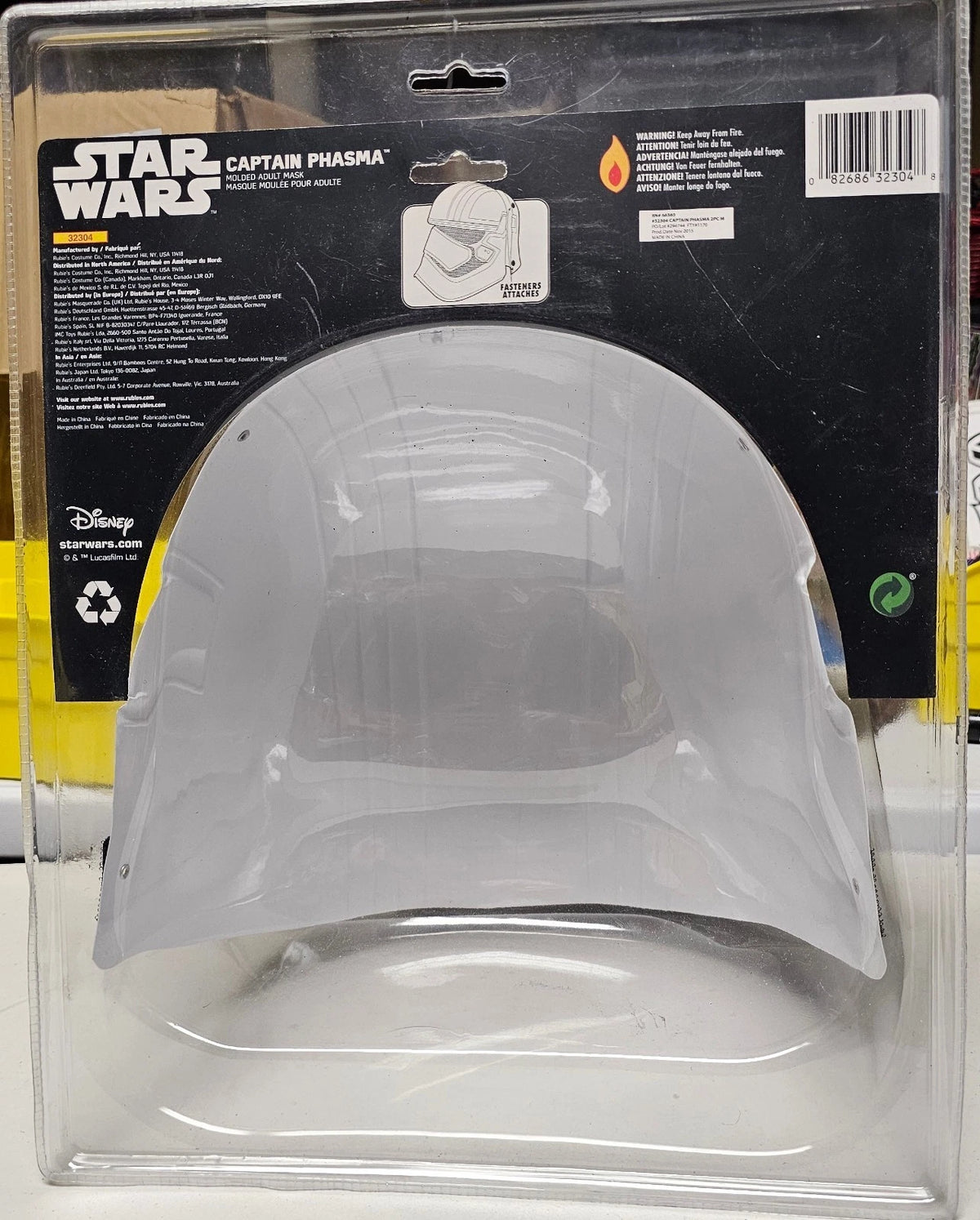Disney Star Wars Captain Phasma Costume Mask 2-Piece Factory Sealed. V1018