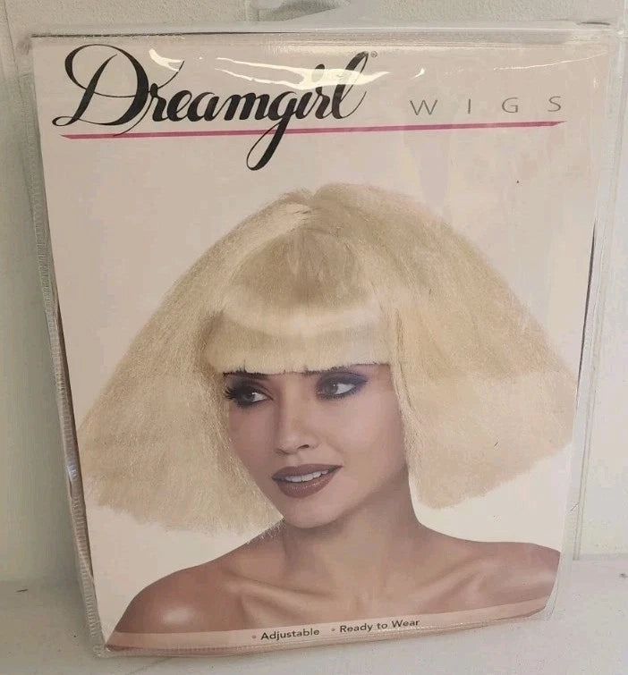 Crimped Wedge Bob Wig B0617